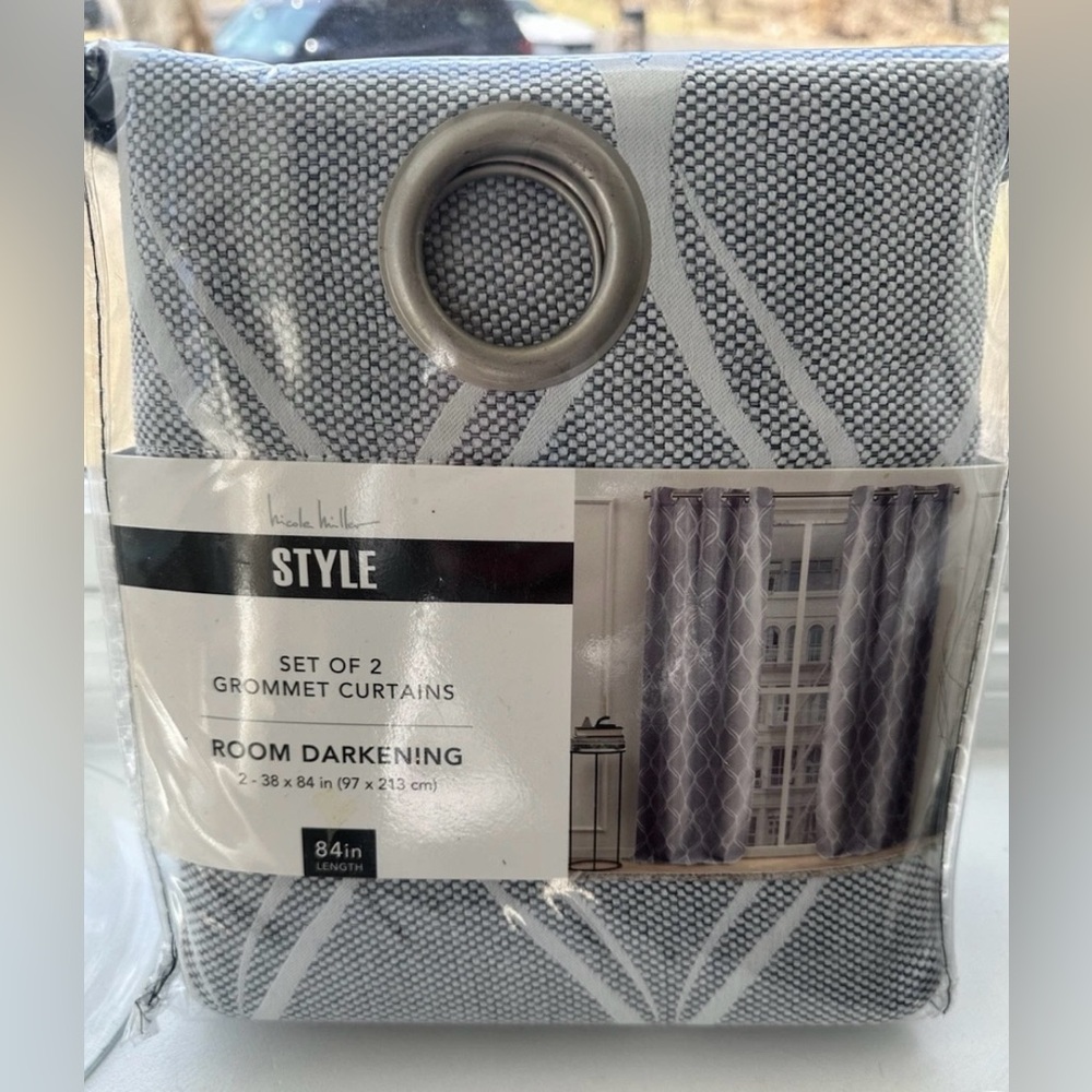 NWT Nicole Miller Set of 2 Room Darkening Panels 38”x84” Blue Chambray, Grommet